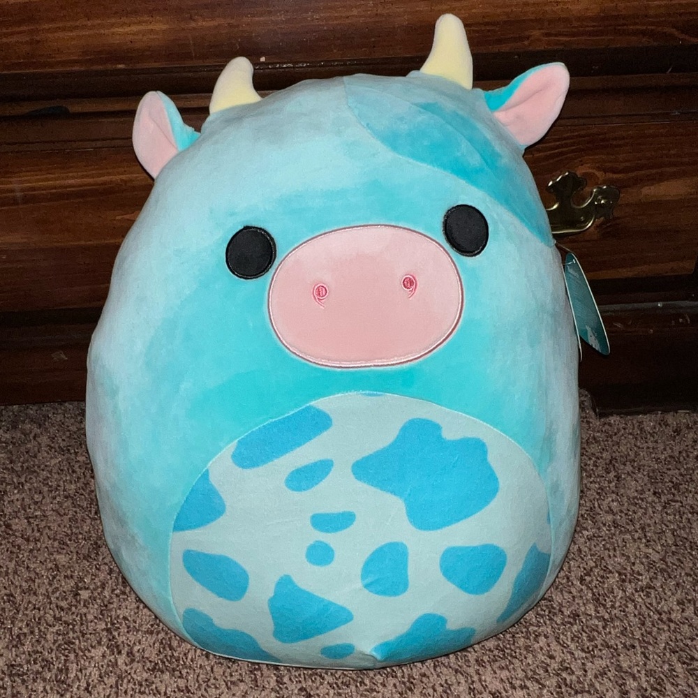 NWT Tuluck the Blue Cow Squishmallow 16” Ultra Rare tag!